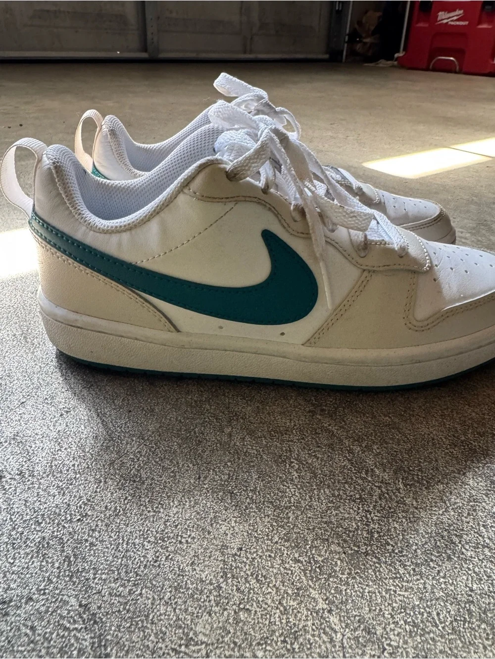 Kids Teal & White Low-Top Sneakers Nike
